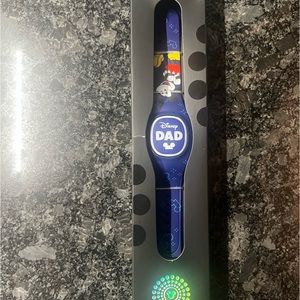 Disney Parks MagicBand + Plus Disney Dad